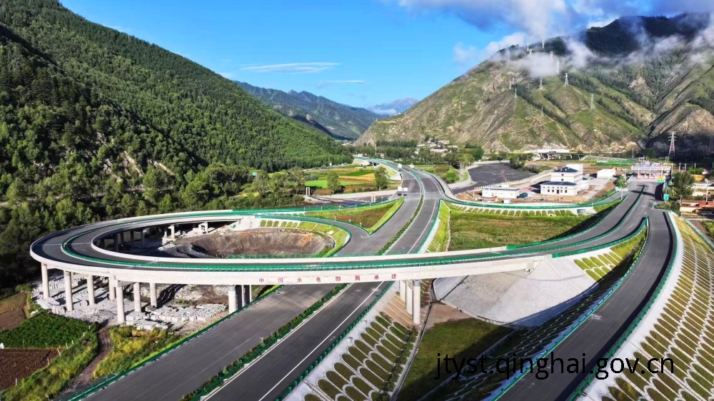 前三季度青海交通固定资产投资同比增长59%